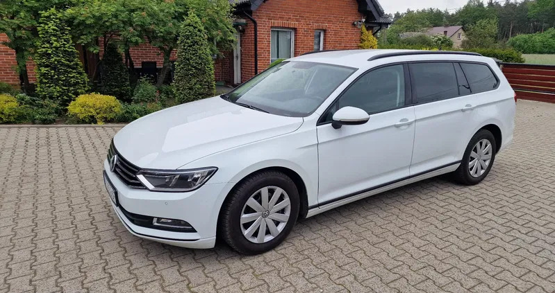 wielkopolskie Volkswagen Passat cena 61200 przebieg: 138600, rok produkcji 2018 z Zakliczyn